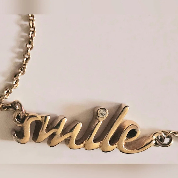 Kate Spade Say yes collection " Smile" gold necklace pendant - Picture 6 of 8